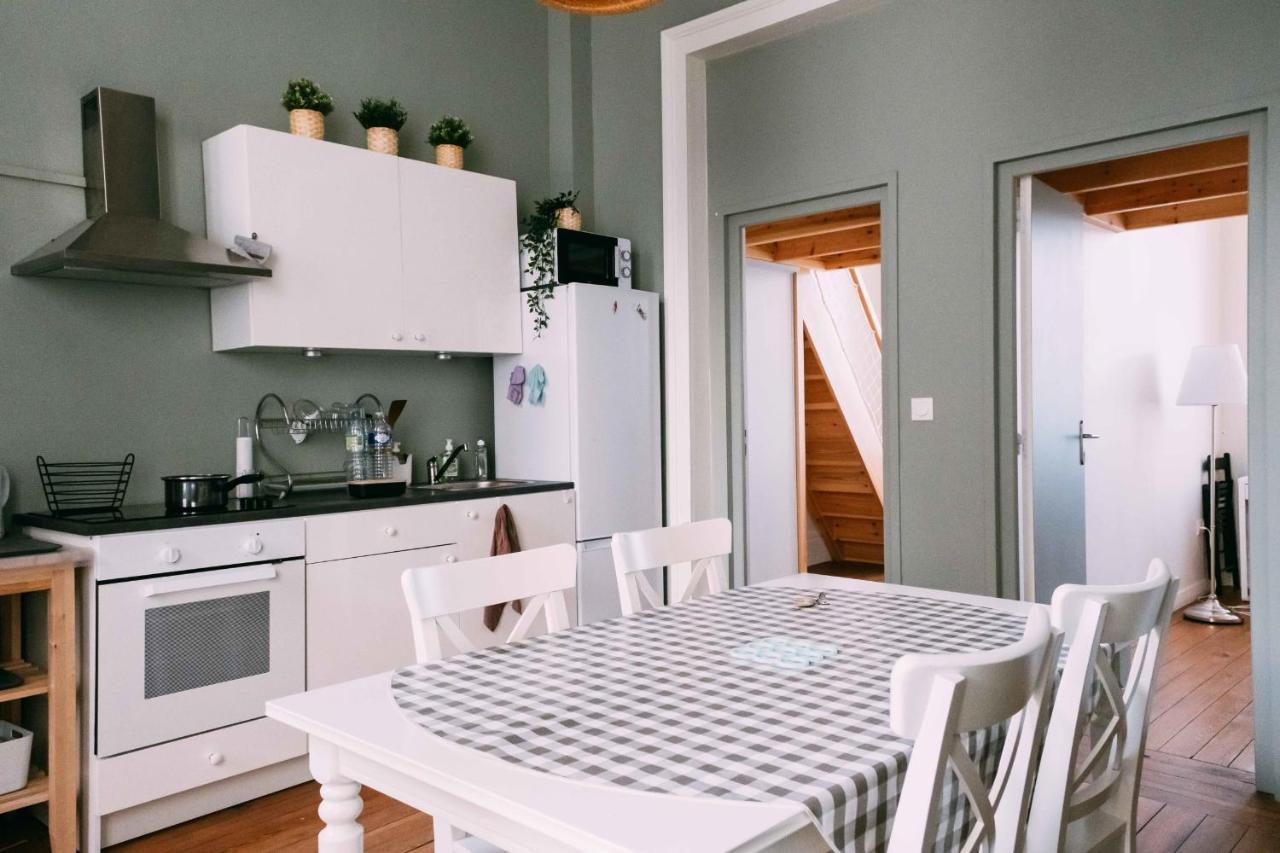 Charming Apartment With Terrace In Lille Rijsel Buitenkant foto